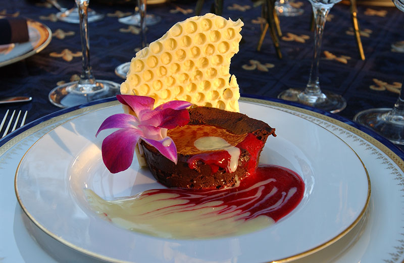Chocolate-Volcano-with-Raspberry-Molten fine dining catering