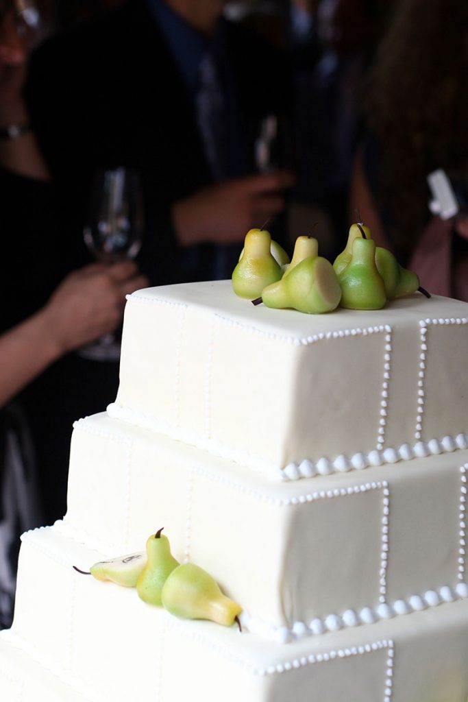 Pear-Charlotte cake wedding catering